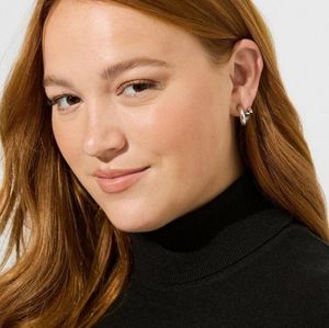 Curly Twisty Mini Hoop